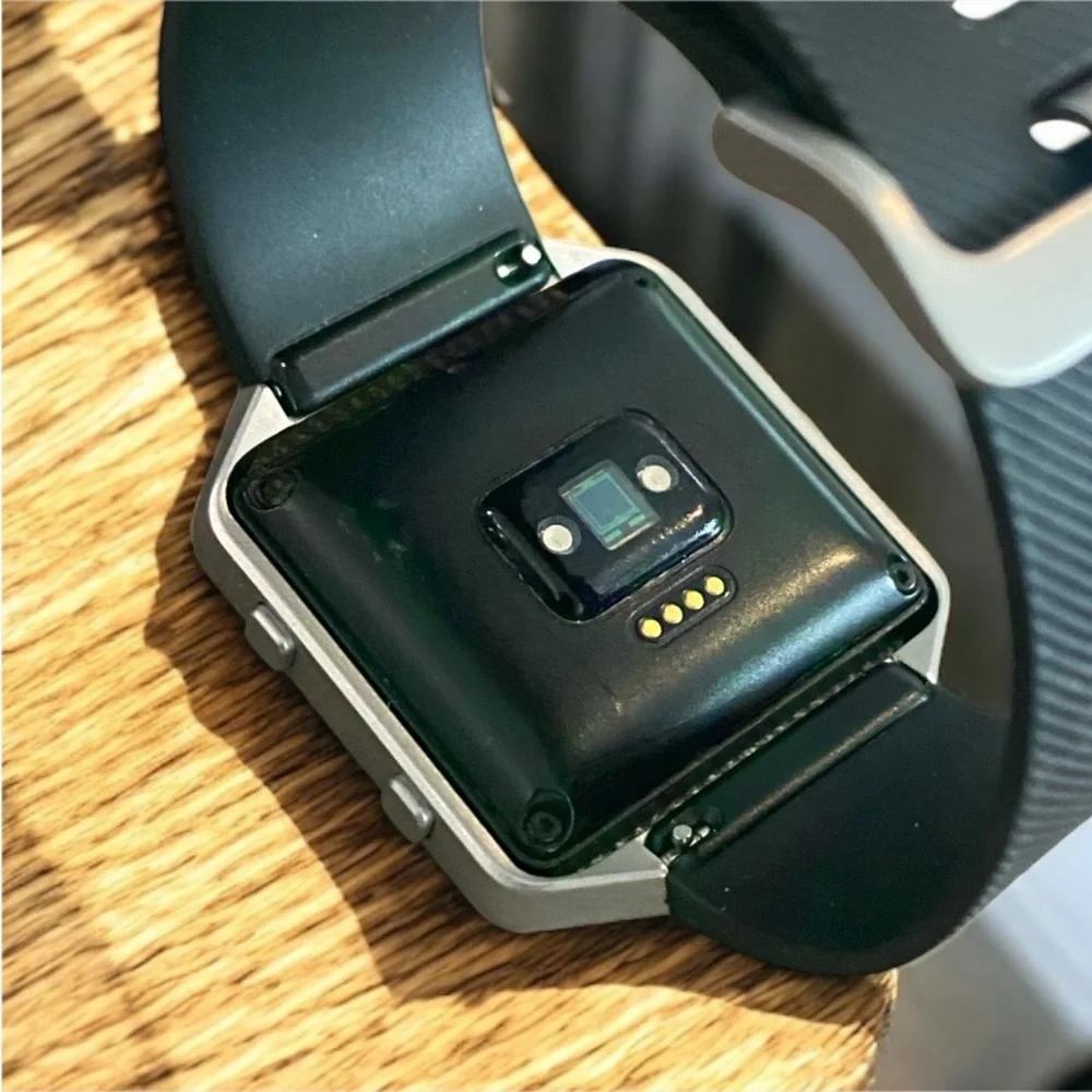 Fitbit Blaze Smartwatch in Black and Silver with Charger